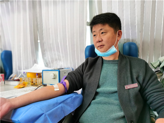 獻(xiàn)血傳真情，為黨旗添光彩 ——三元村春季無償獻(xiàn)血活動側(cè)記