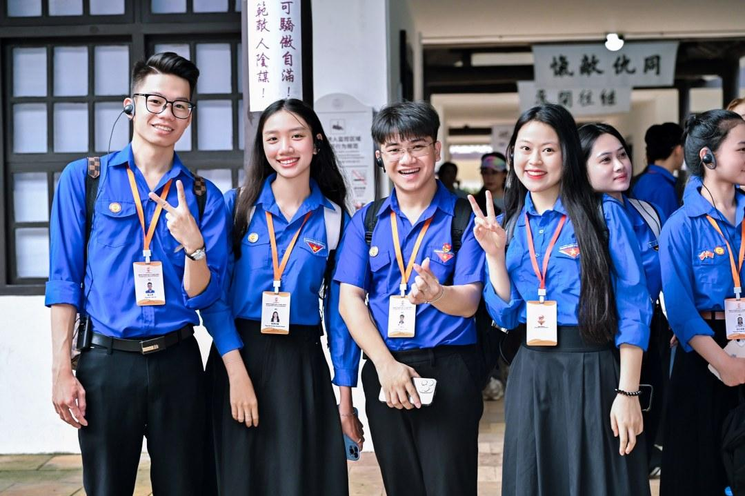 200名來自越南胡志明共青團(tuán)中央的青少年代表齊聚廣州開啟“紅色研學(xué)之旅”。